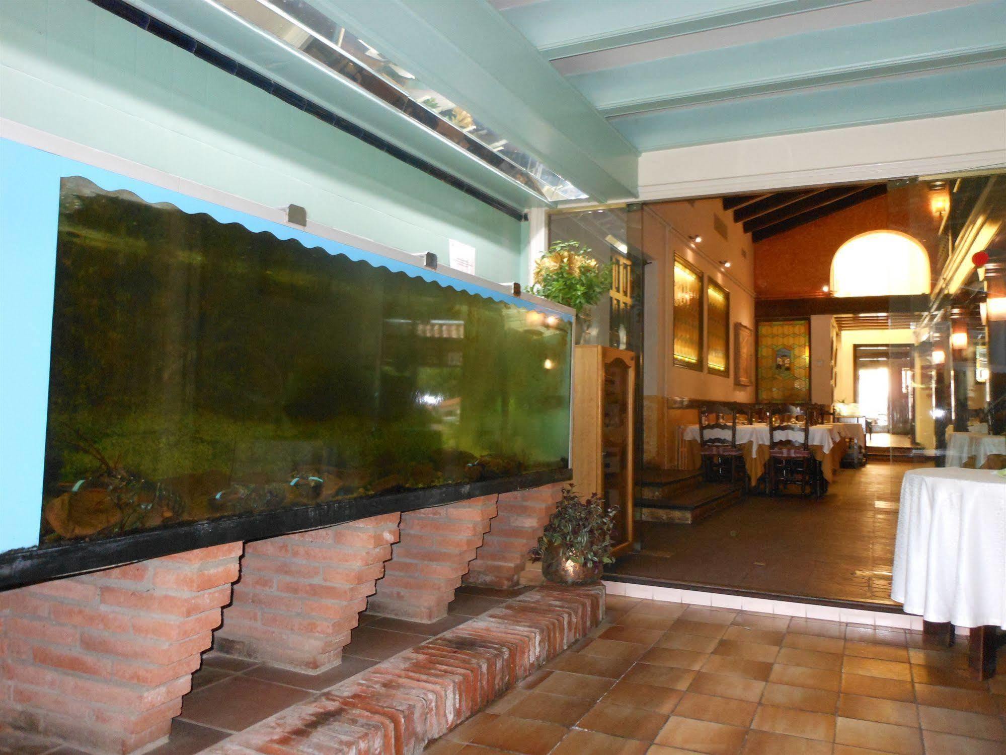 Hostal Can Pou Vidreres Exterior foto