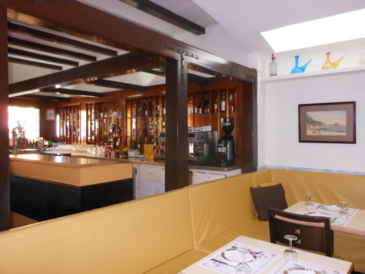 Hostal Can Pou Vidreres Exterior foto